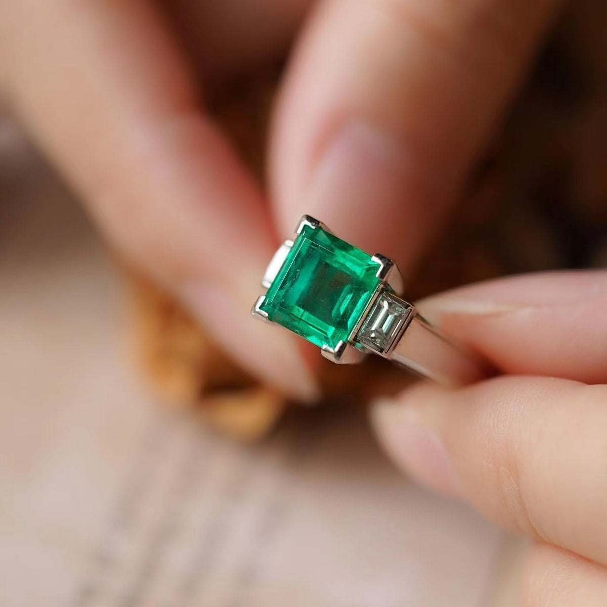 Colombian Emerald Ring, 925 Sterling Silver Setting, Minimalist Fresh Style