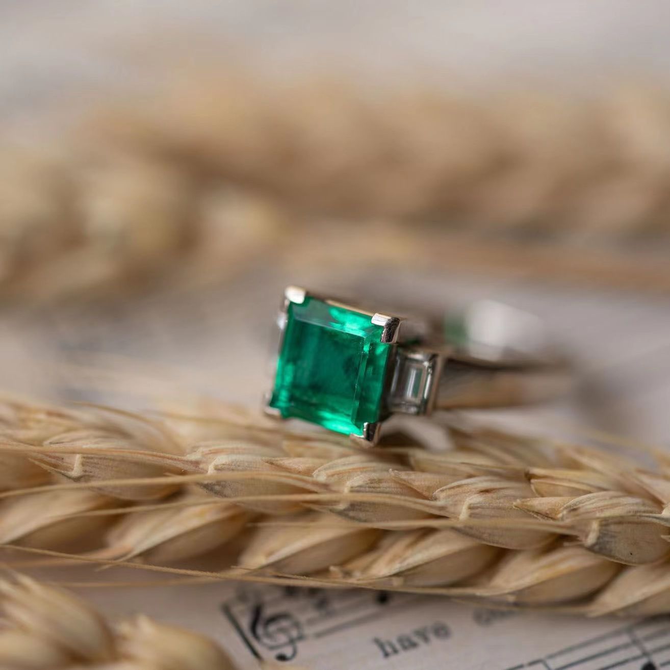 Colombian Emerald Ring, 925 Sterling Silver Setting, Minimalist Fresh Style