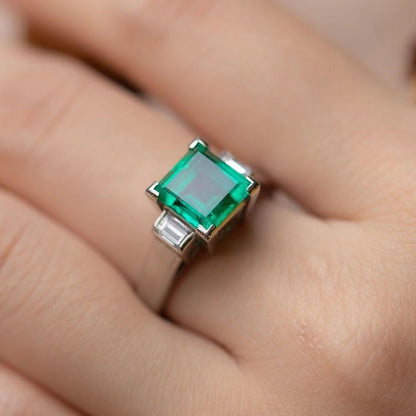 Colombian Emerald Ring, 925 Sterling Silver Setting, Minimalist Fresh Style