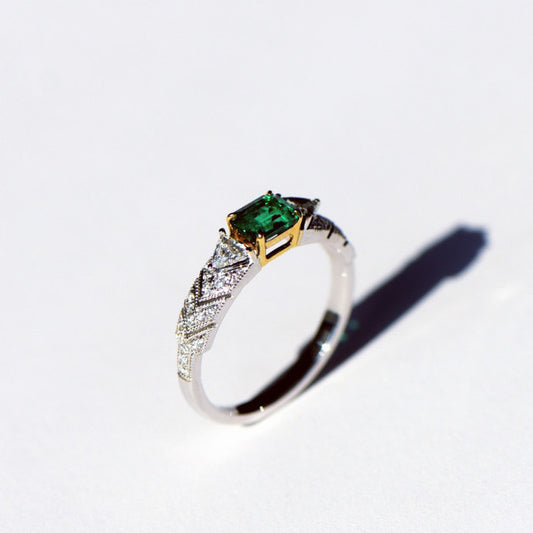 Eight-Angle Green Agate Arrow Ring S925 Silver with Gold Plating