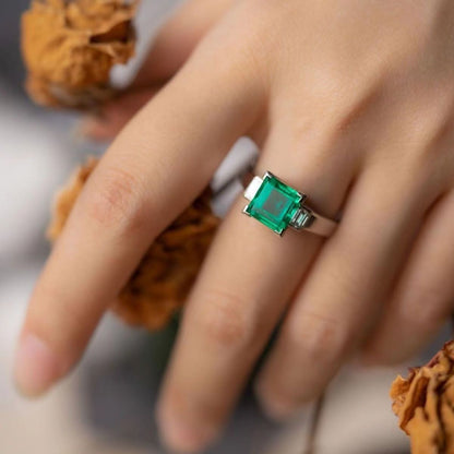 Colombian Emerald Ring, 925 Sterling Silver Setting, Minimalist Fresh Style