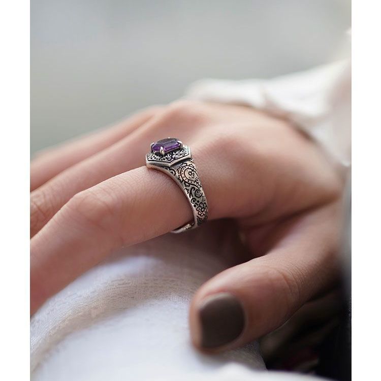 Purple Gemstone Silver Ring with Paisley Pattern