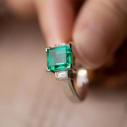 Colombian Emerald Ring, 925 Sterling Silver Setting, Minimalist Fresh Style