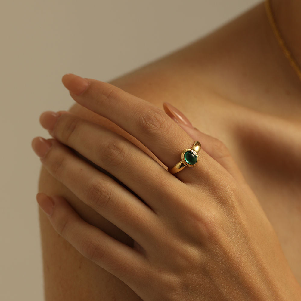Gold-Plated Egg-Face Emerald Vintage Ring
