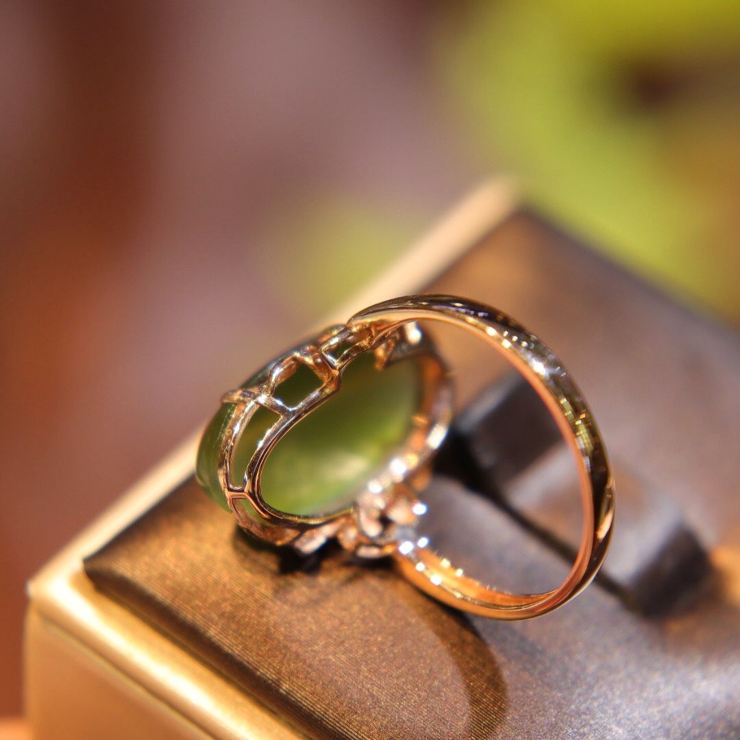 Natural Cat’s Eye Stone Ring