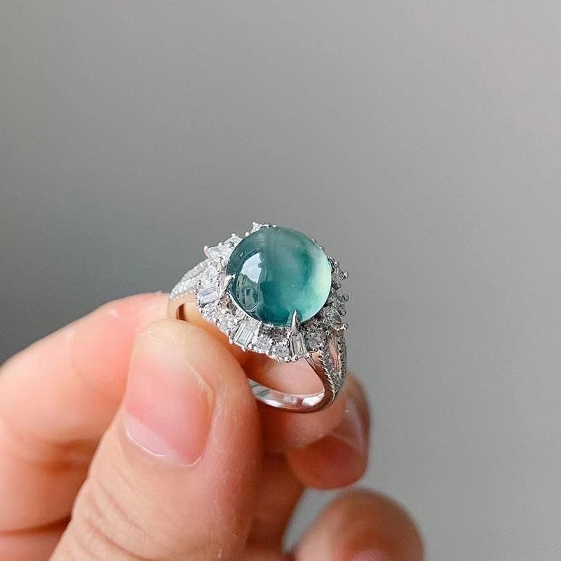 Minimalist Ice Jade Egg-Face Ring