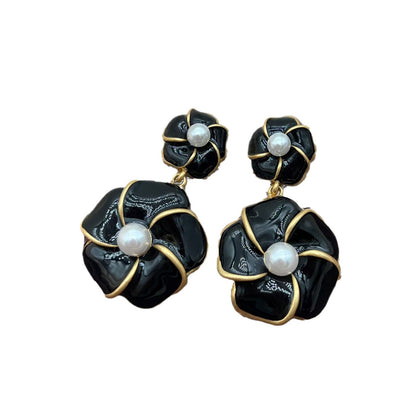 Mystic Noir Pearl Elegance Earrings