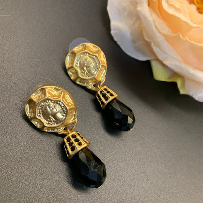 "French Vintage Geometric Noir" Princess Black Crystal Earrings