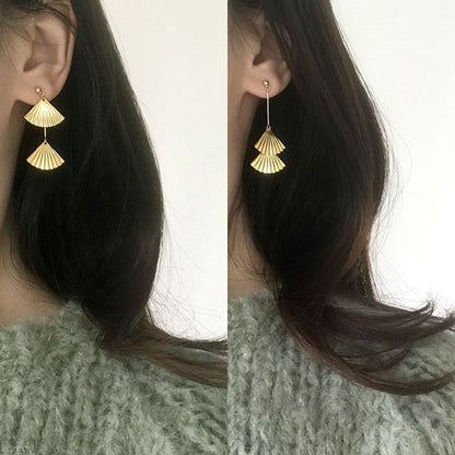 Retro Gold Fan Asymmetric Earrings