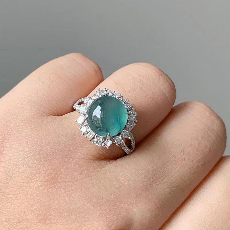 Minimalist Ice Jade Egg-Face Ring