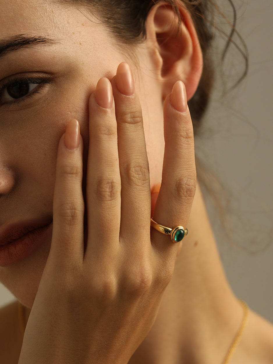 Gold-Plated Egg-Face Emerald Vintage Ring