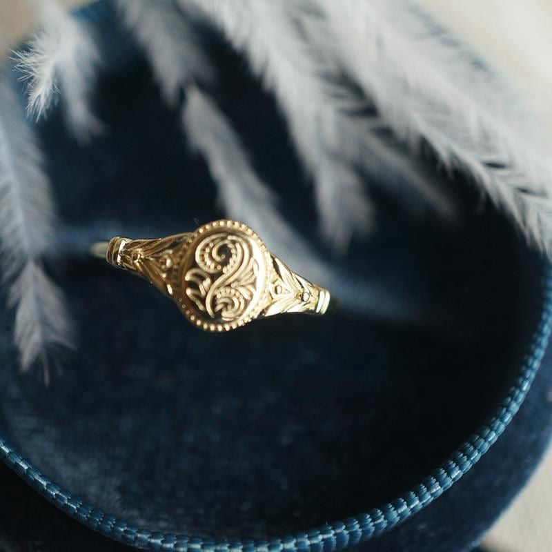 Anemone agete style vintage carved ring minimalist